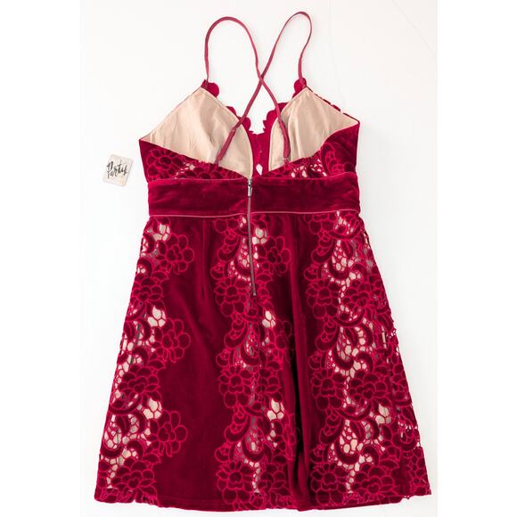 NWT Free People Saylor Red Velvet Mini Dress Sz L – Holiday Party Cocktail Chic - Picture 3 of 6